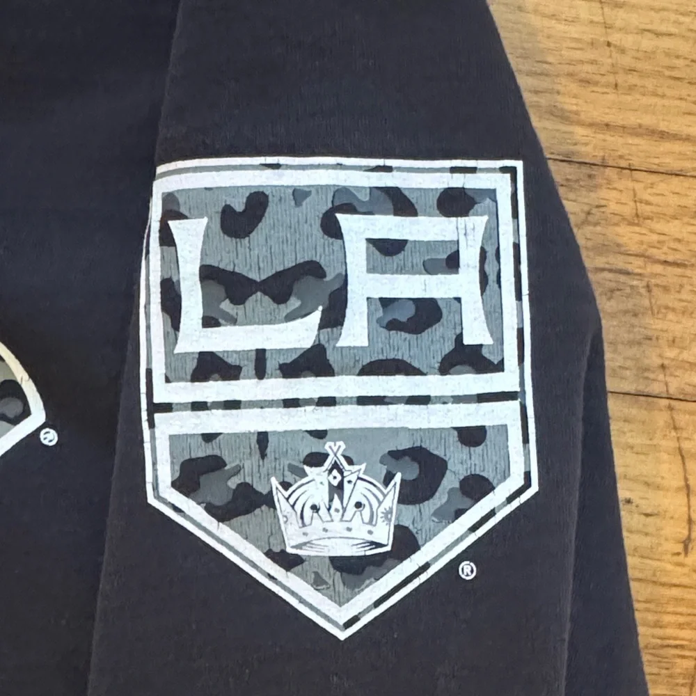 '47 LA Kings Black Kings Sweatshirt - Picture 7 of 7